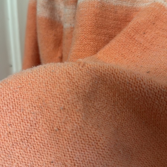Peach Knit Joe Fresh Sweater in Good Condition - Picture 3 of 3